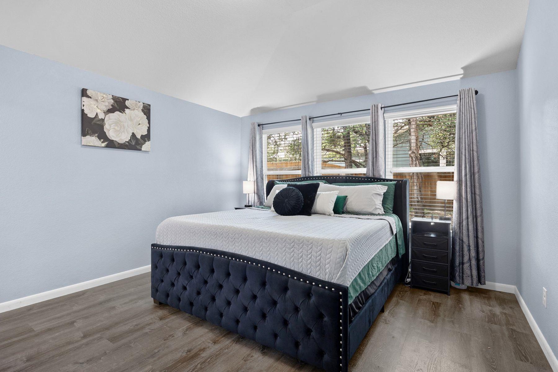 2612 American Dr, Lago Vista, TX 78645