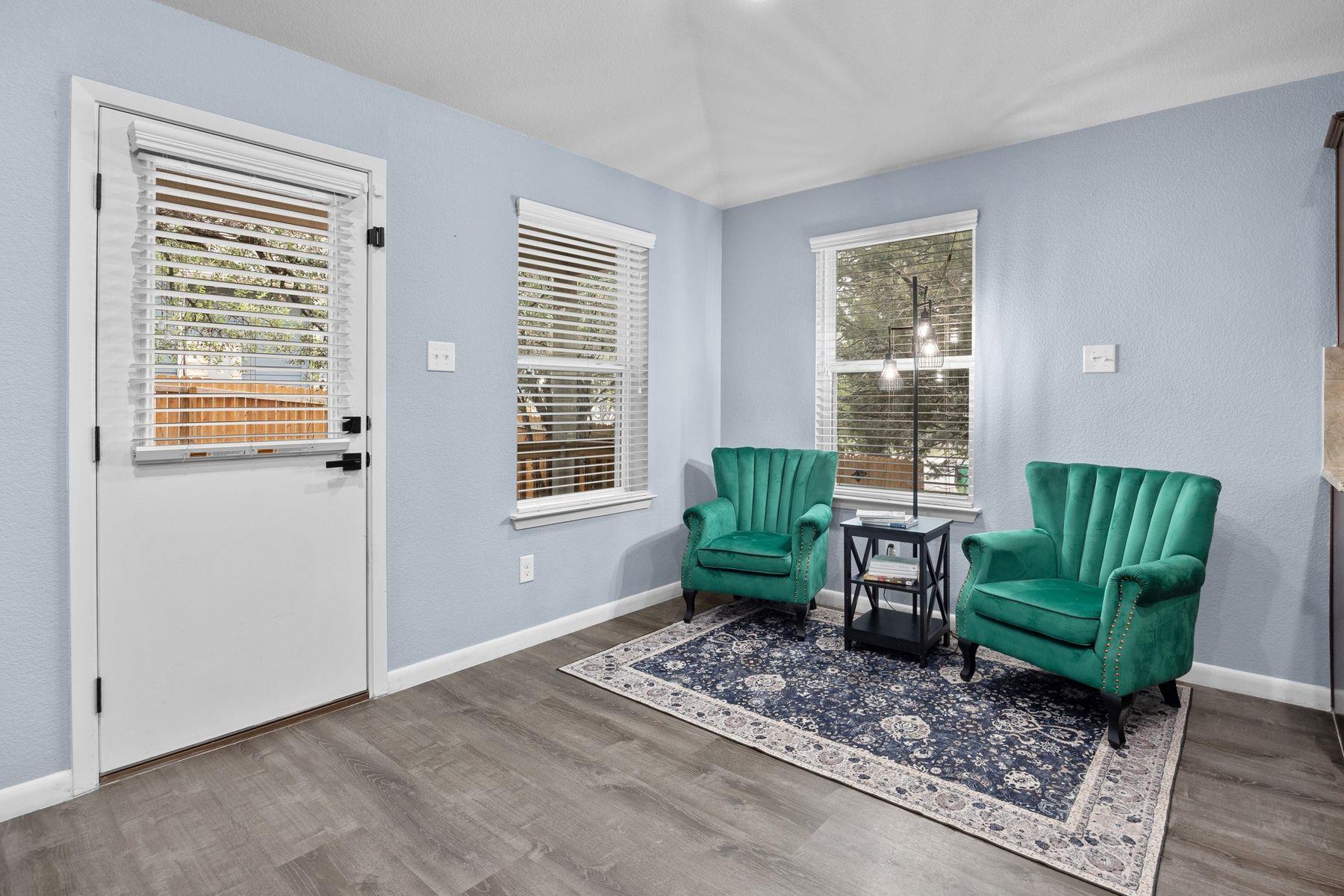 2612 American Dr, Lago Vista, TX 78645