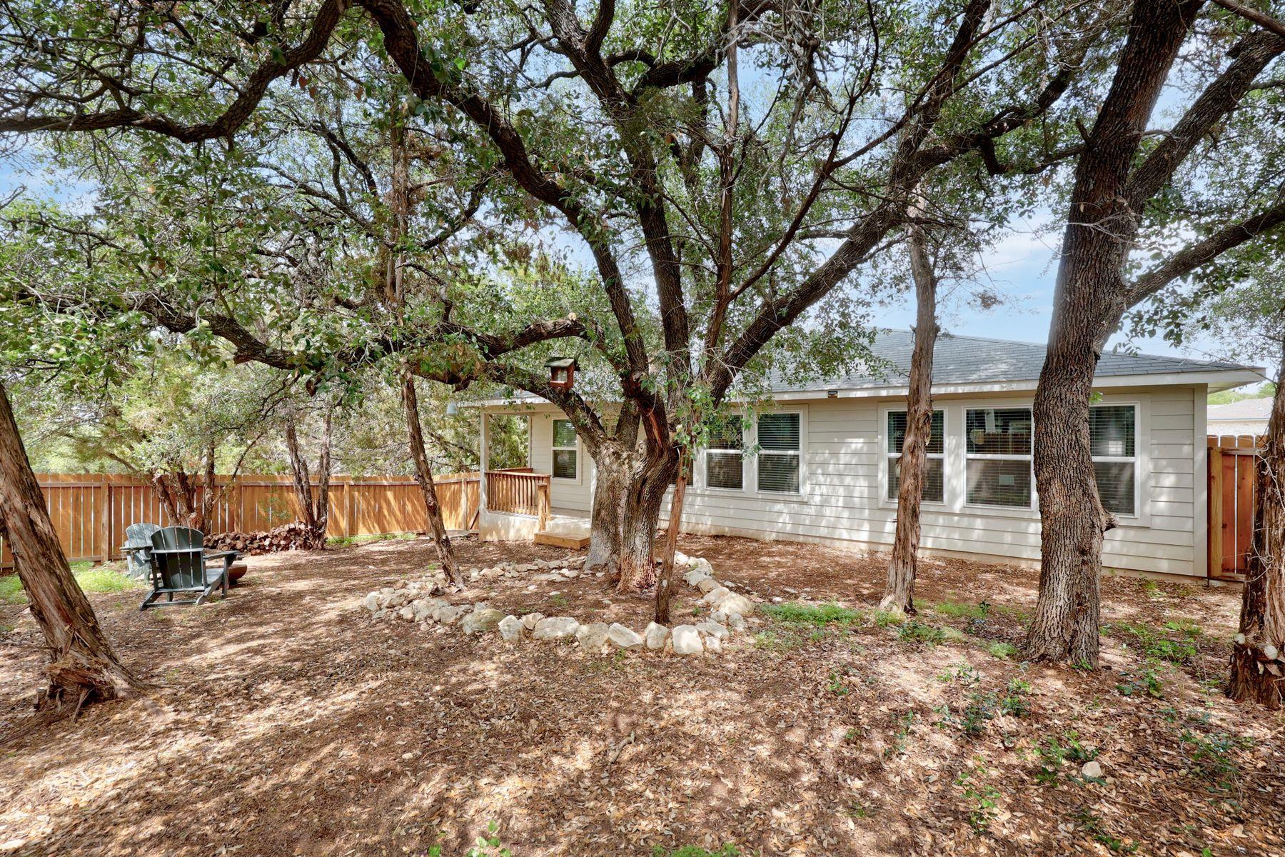 2612 American Dr, Lago Vista, TX 78645