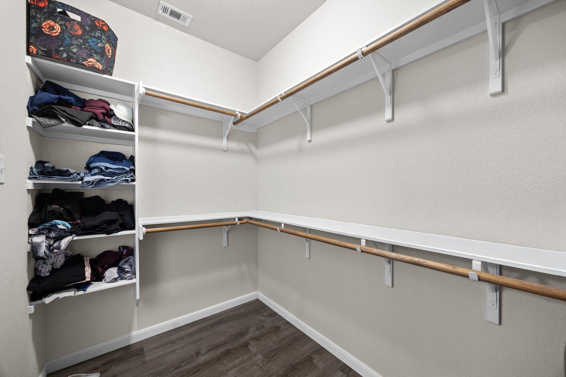 2612 American Dr, Lago Vista, TX 78645