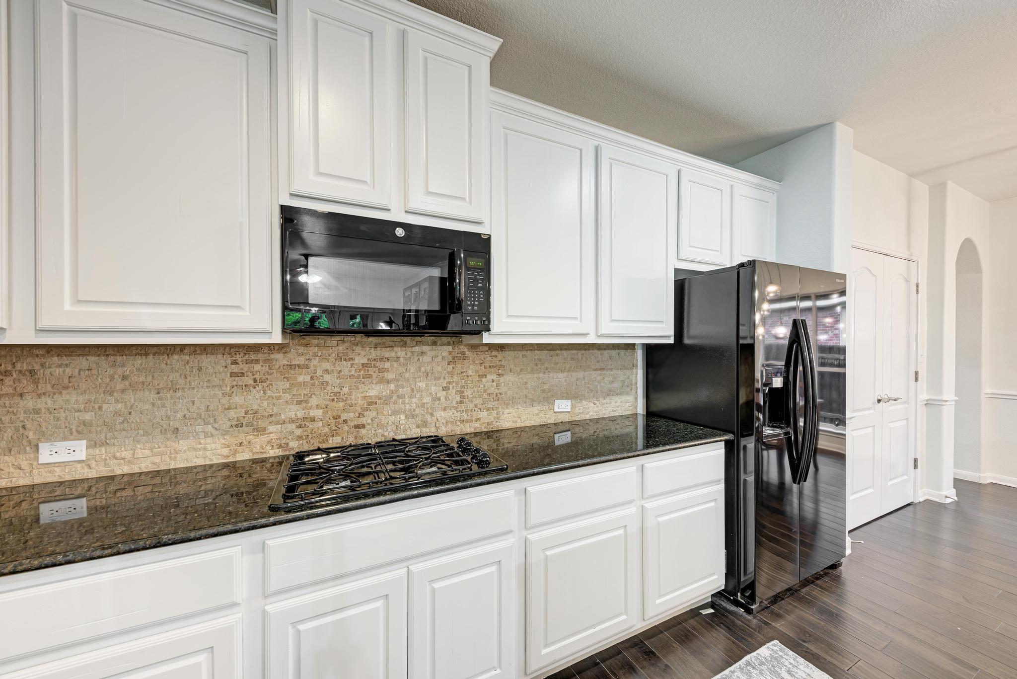 518 Victoria Dr, Cedar Park, TX 78613