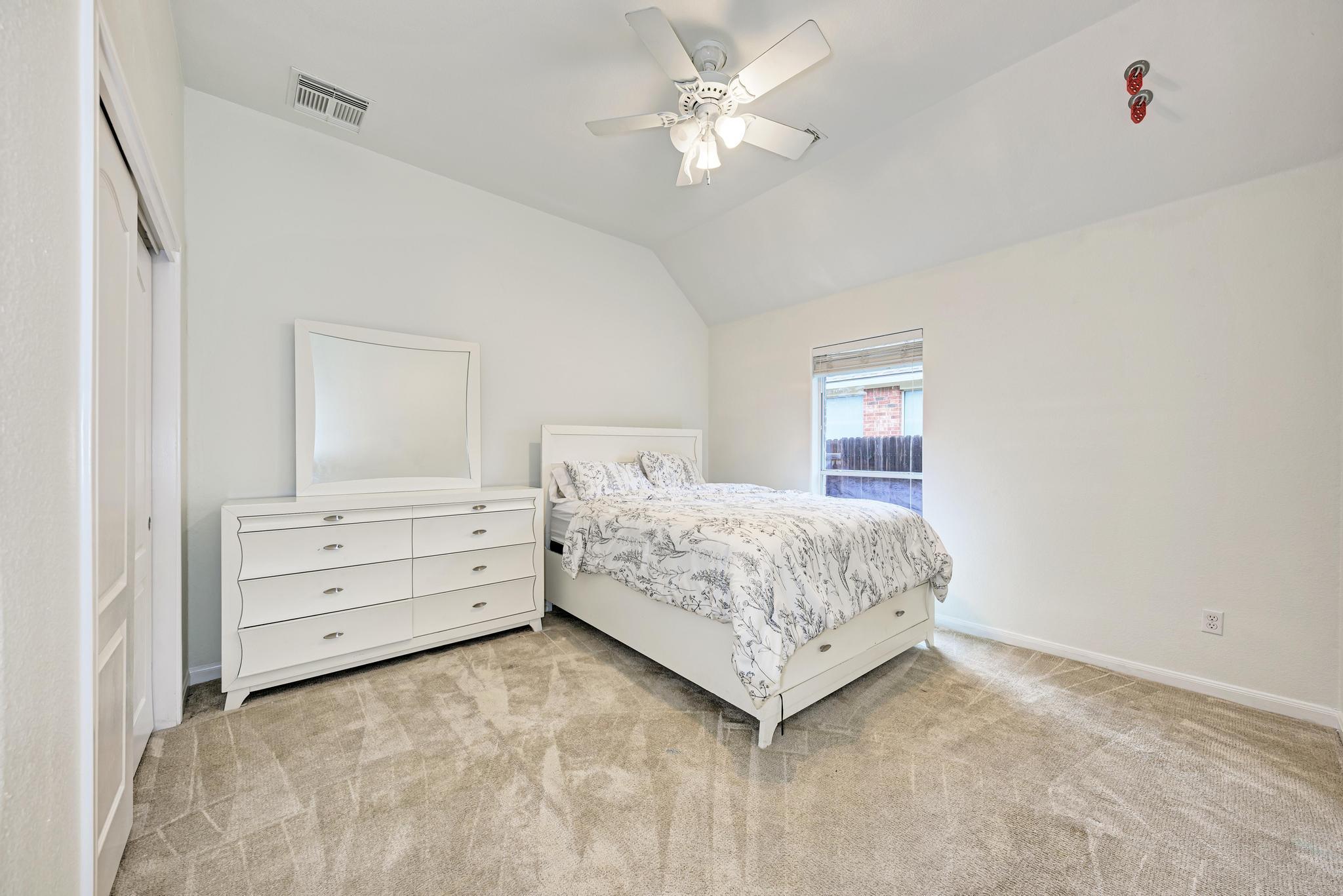 518 Victoria Dr, Cedar Park, TX 78613