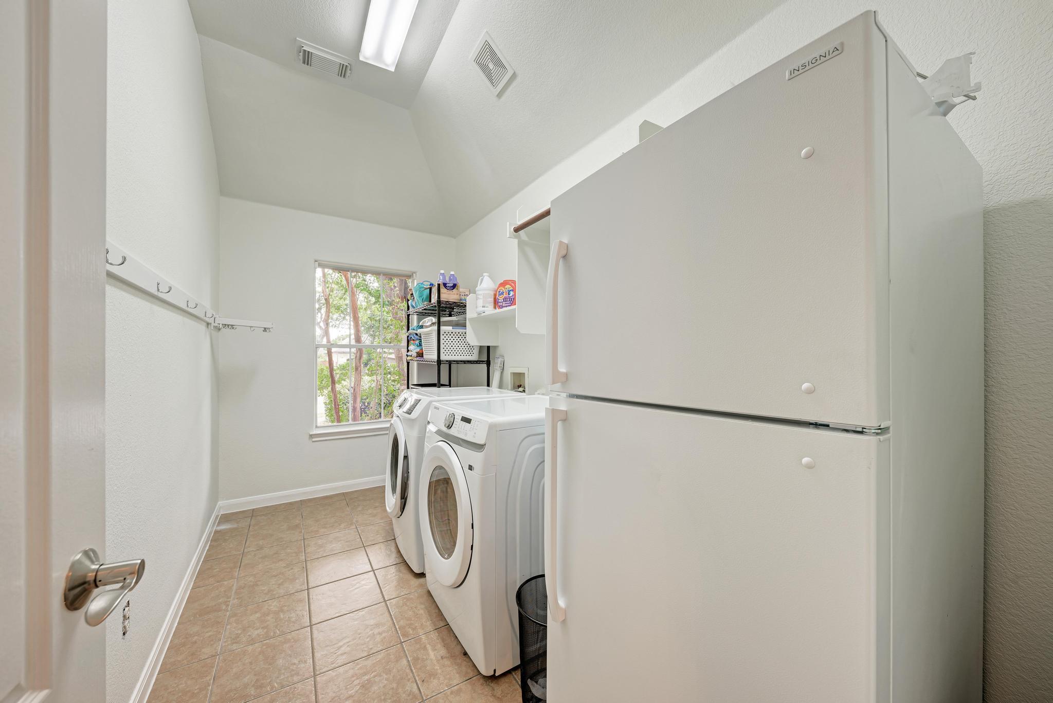 518 Victoria Dr, Cedar Park, TX 78613