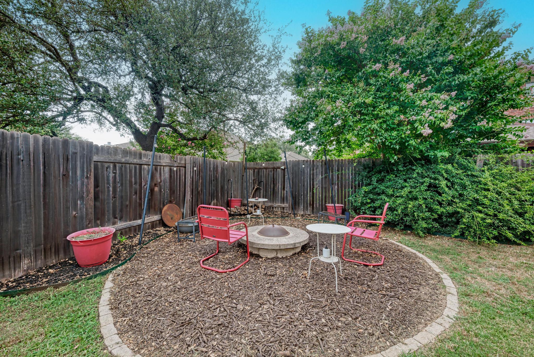 518 Victoria Dr, Cedar Park, TX 78613