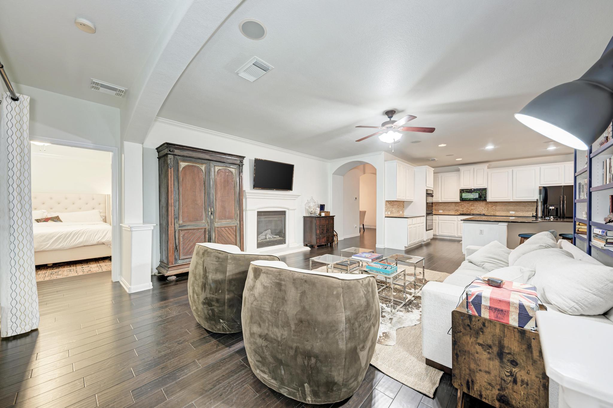 518 Victoria Dr, Cedar Park, TX 78613