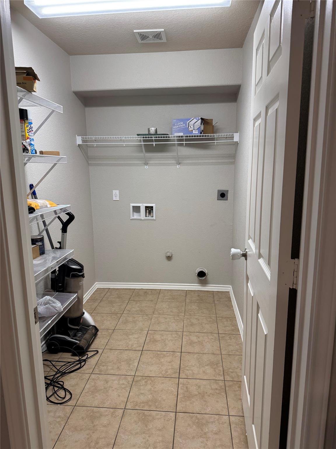 328 Altamont St, Hutto, TX 78634