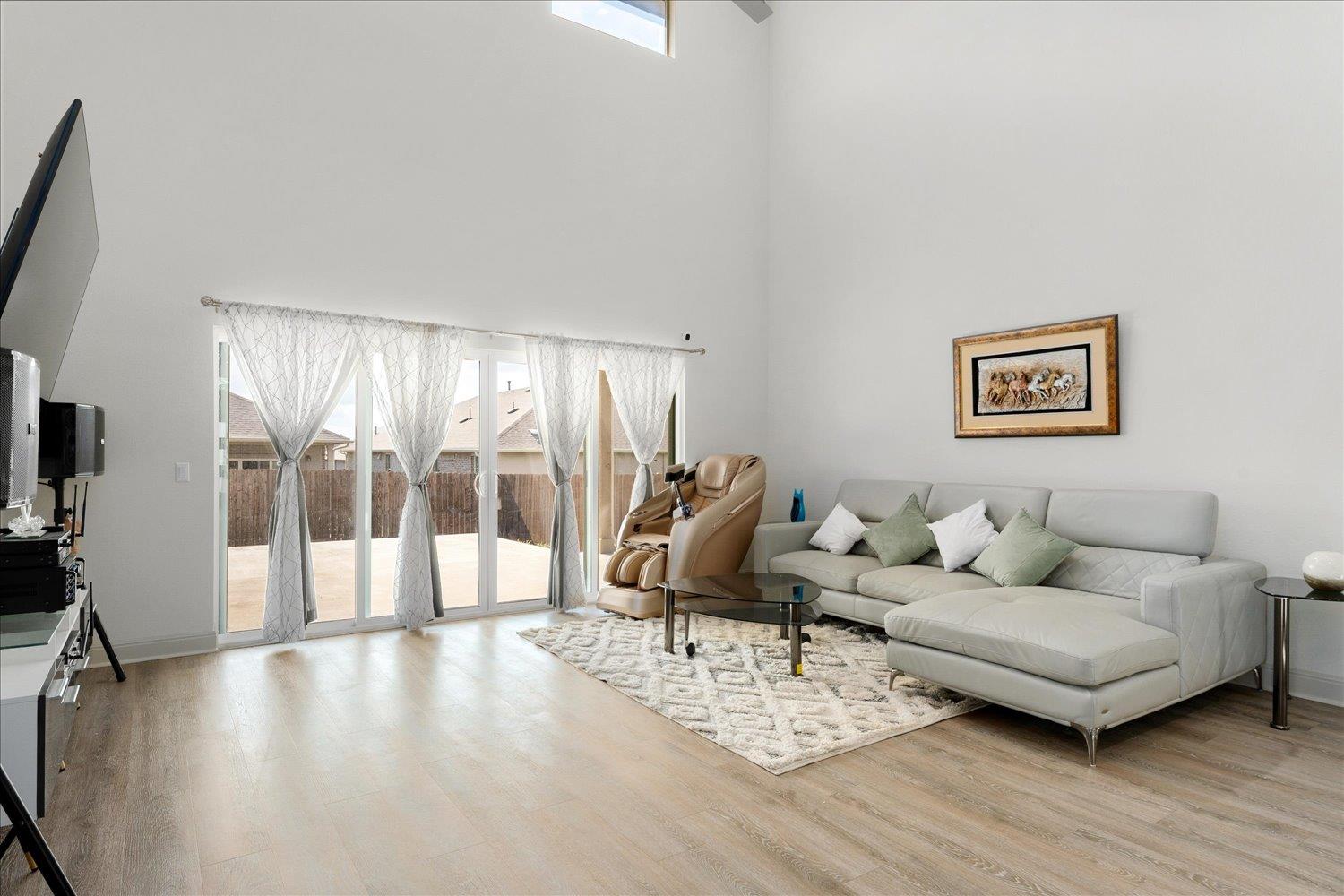 18005 Umberto Dr, Pflugerville, TX 78660