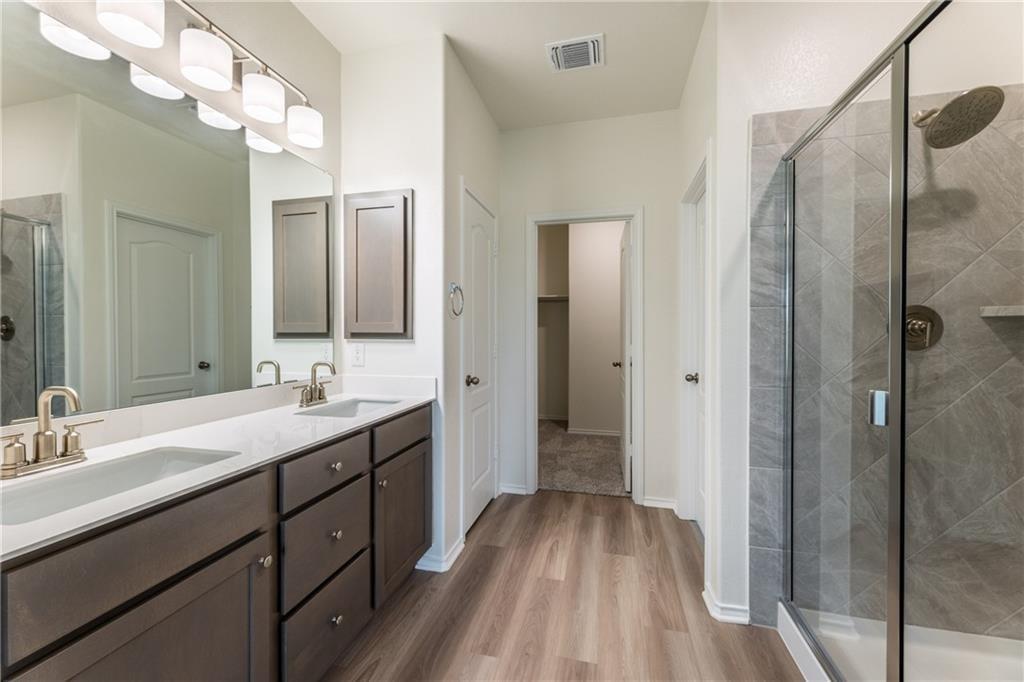 125 Drifter Ln, Jarrell, TX 76537