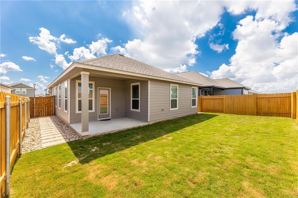 125 Drifter Ln, Jarrell, TX 76537