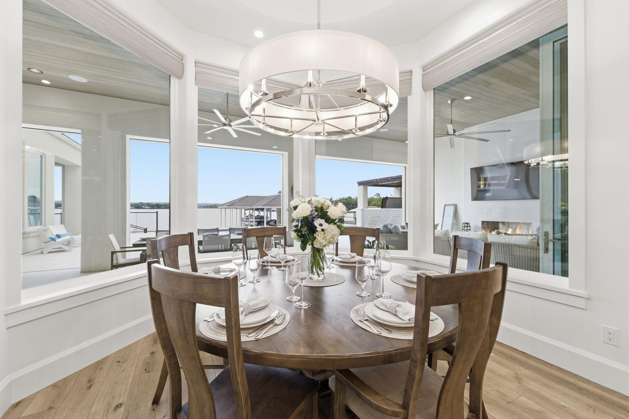 136 S Shorewood Dr, Granite Shoals, TX 78654