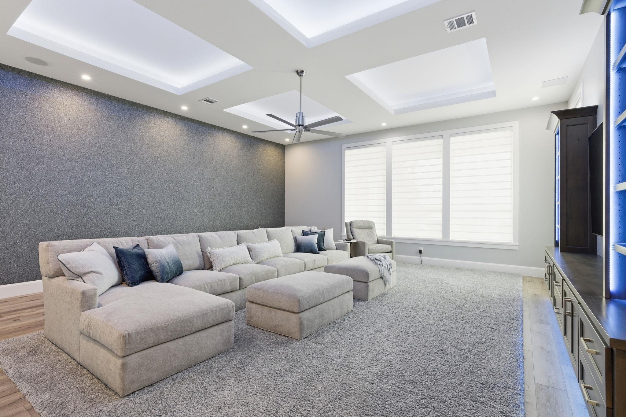 136 S Shorewood Dr, Granite Shoals, TX 78654