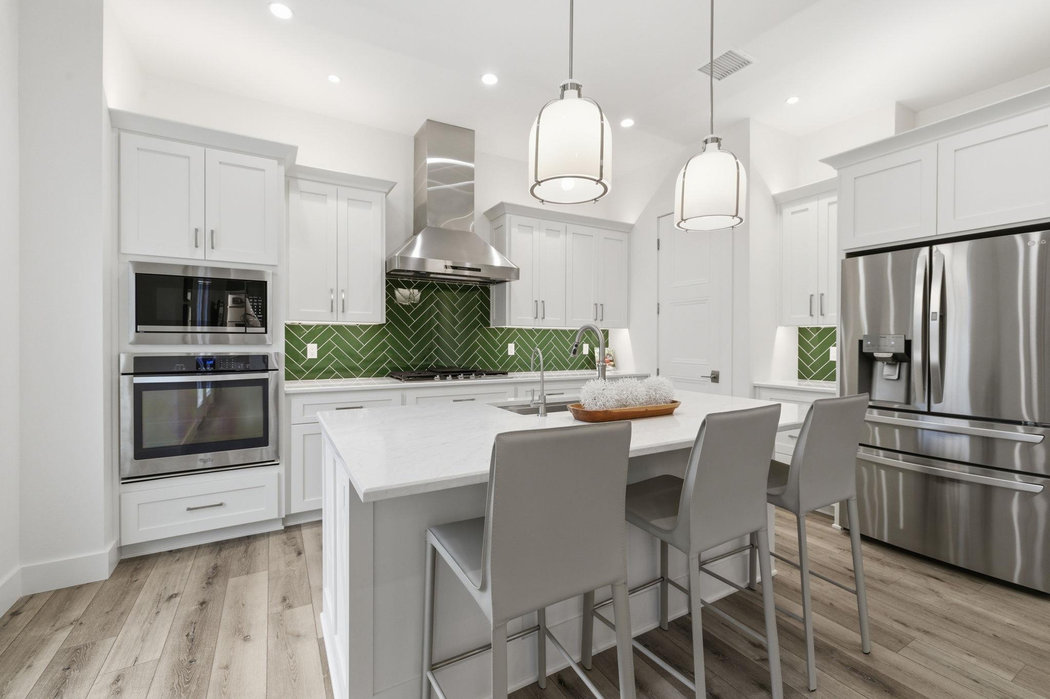 136 S Shorewood Dr, Granite Shoals, TX 78654