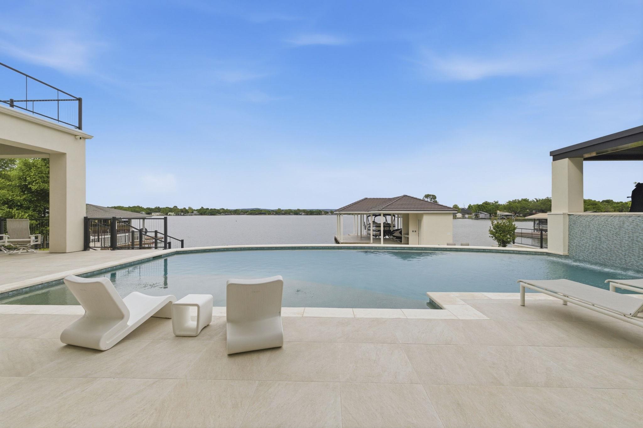 136 S Shorewood Dr, Granite Shoals, TX 78654