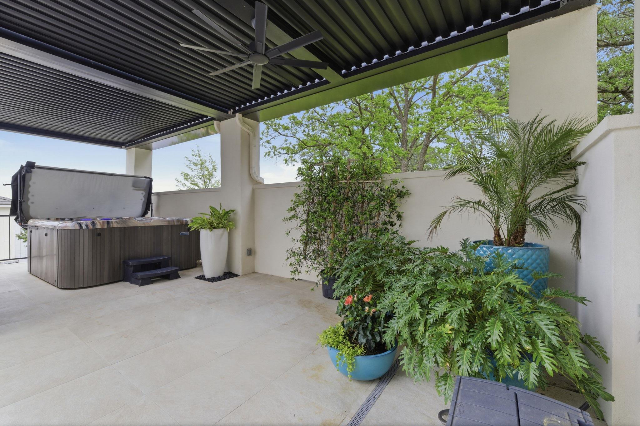 136 S Shorewood Dr, Granite Shoals, TX 78654