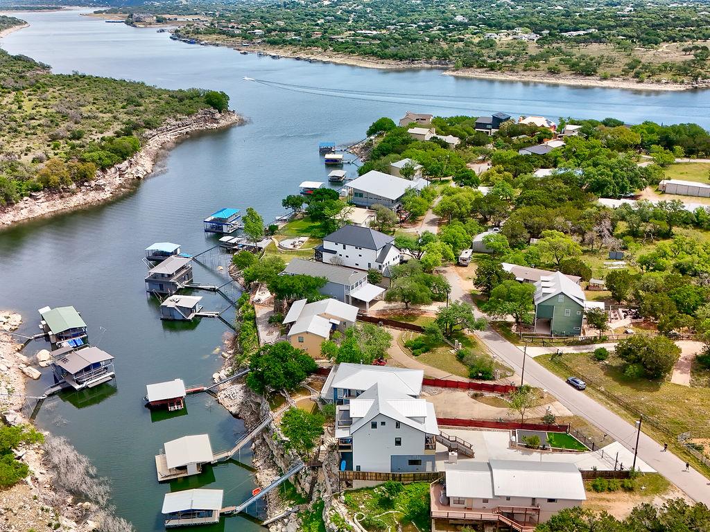 22516 Felicia Dr, Spicewood, TX 78669