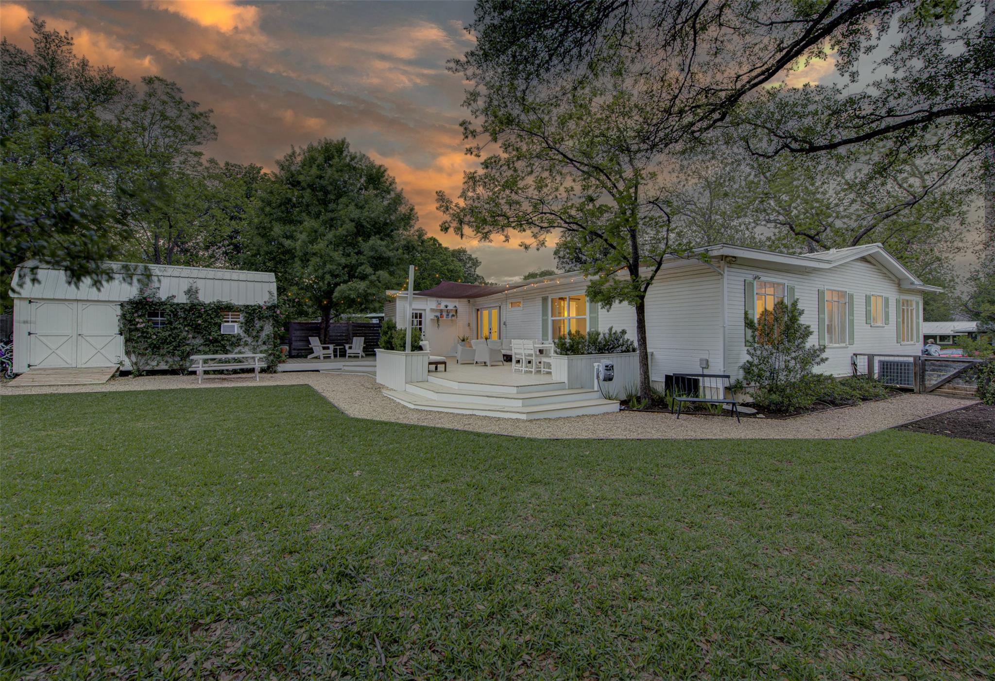 2601 Geraghty Ave, Austin, TX 78757