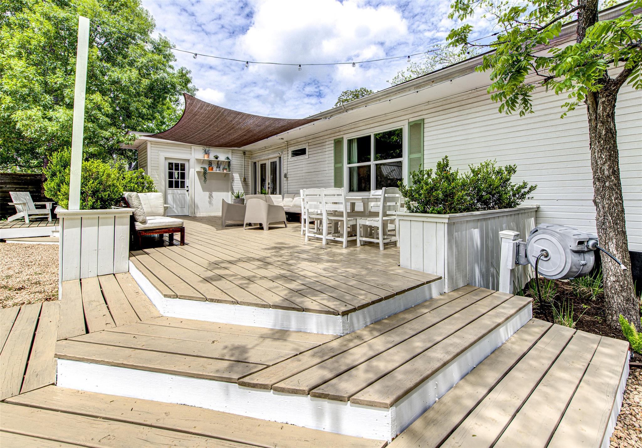 2601 Geraghty Ave, Austin, TX 78757