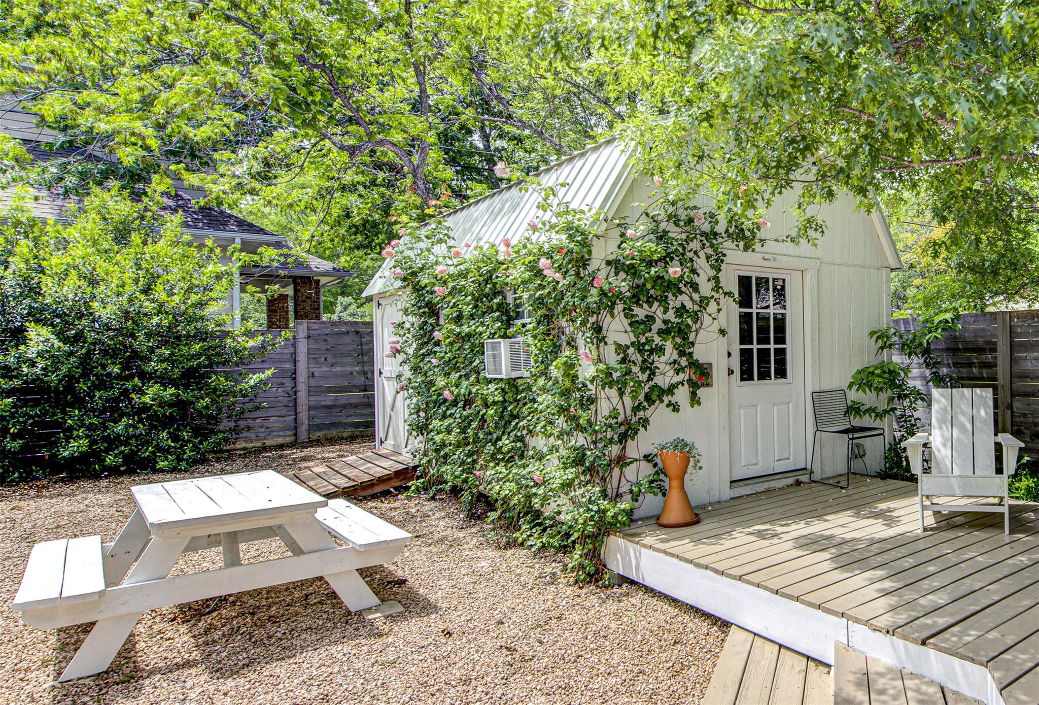 2601 Geraghty Ave, Austin, TX 78757