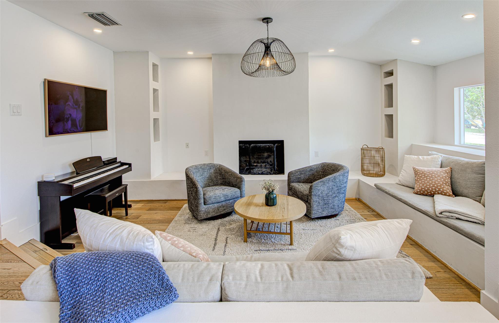 2601 Geraghty Ave, Austin, TX 78757