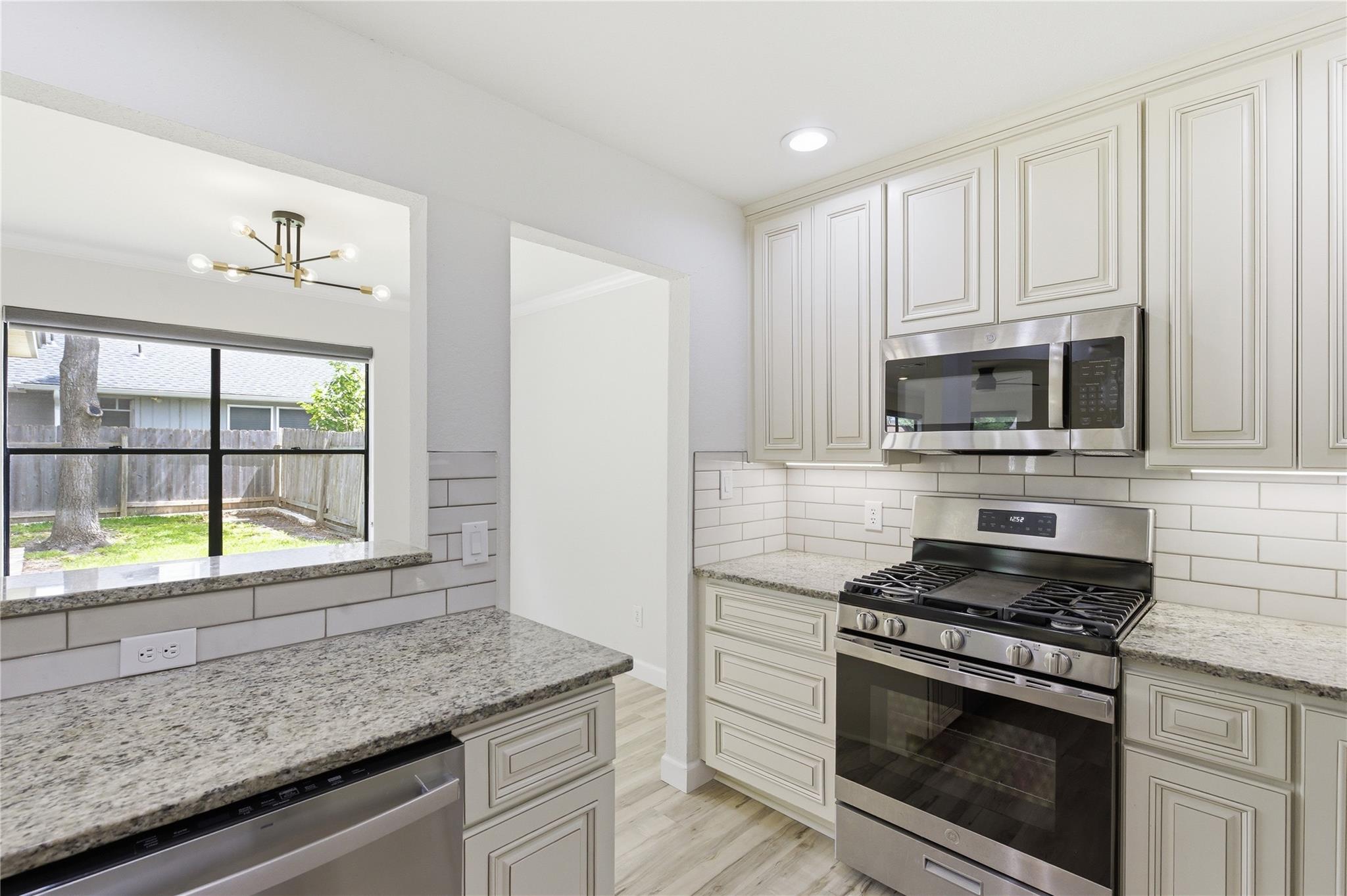 2326 Dowd Ln, Austin, TX 78728