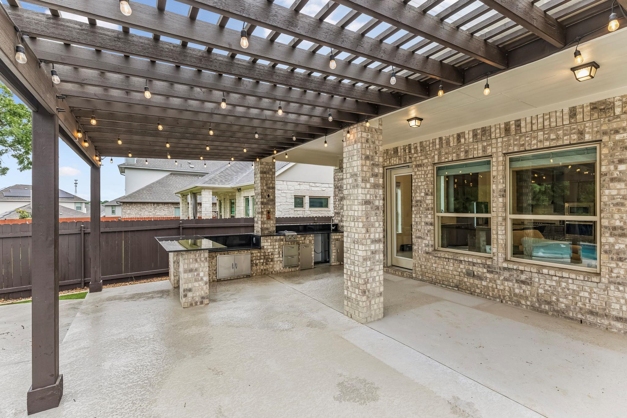 2432 Soprano Way, Round Rock, TX 78681