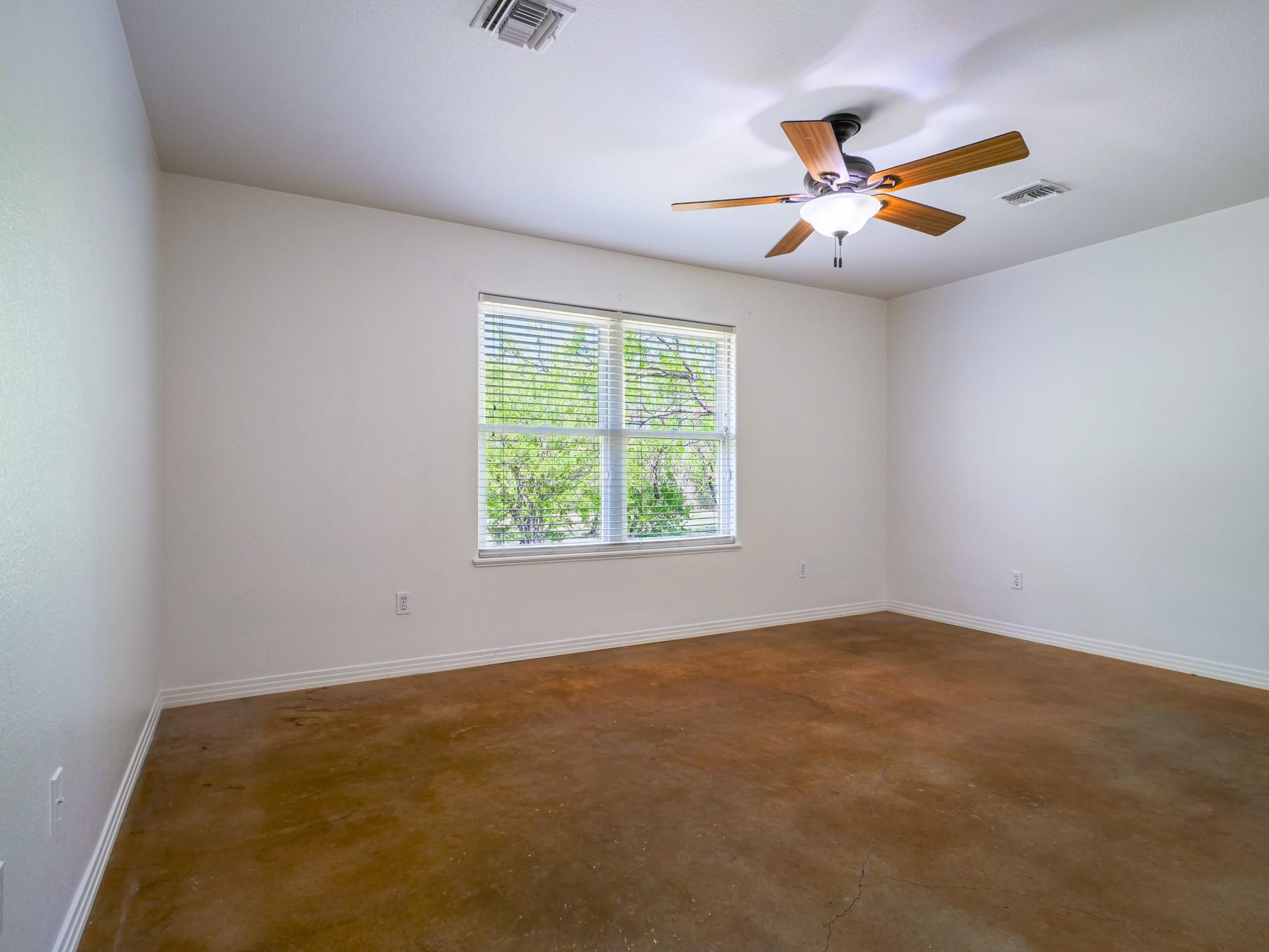 1237 Ridge Harbor Dr, Spicewood, TX 78669