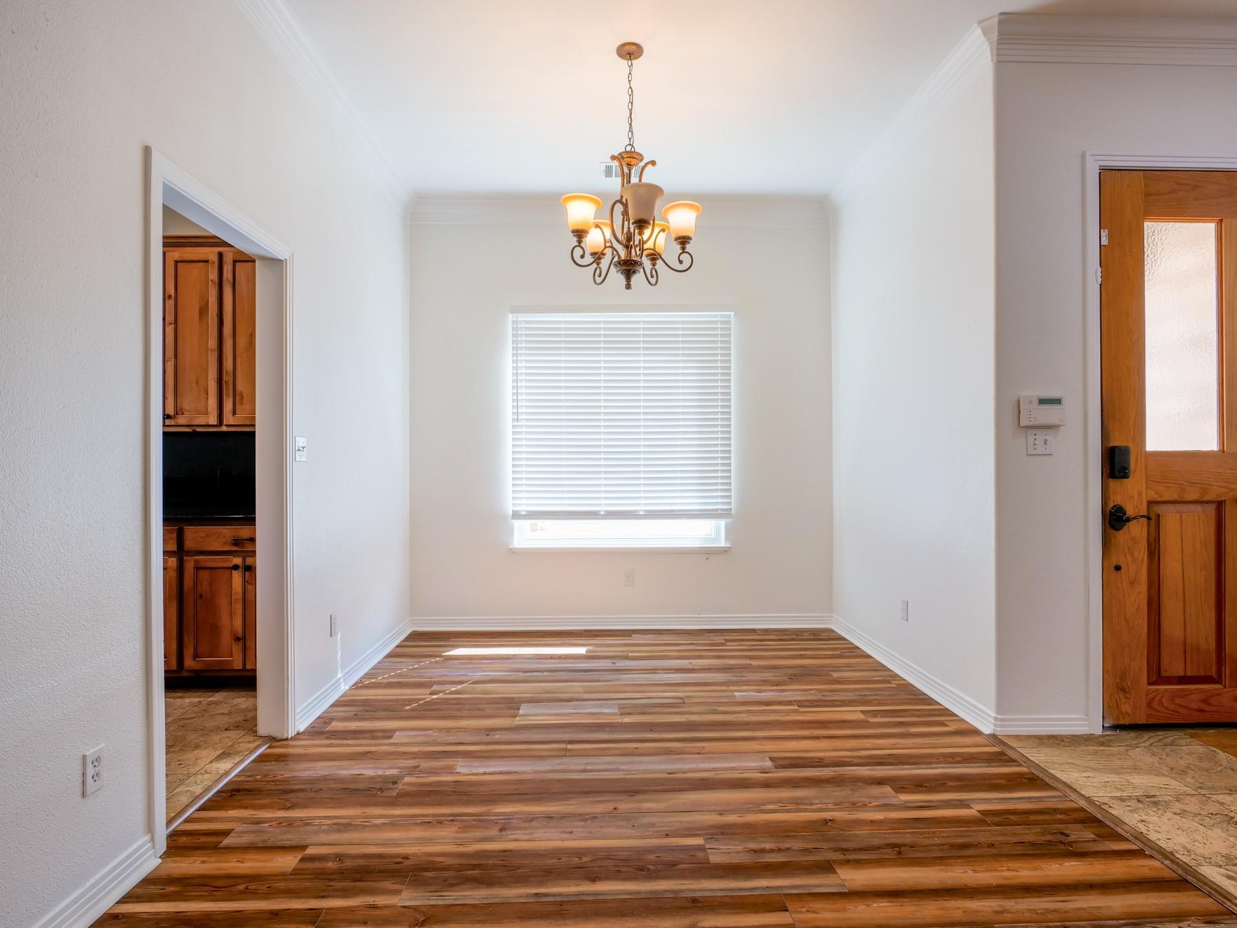 1237 Ridge Harbor Dr, Spicewood, TX 78669