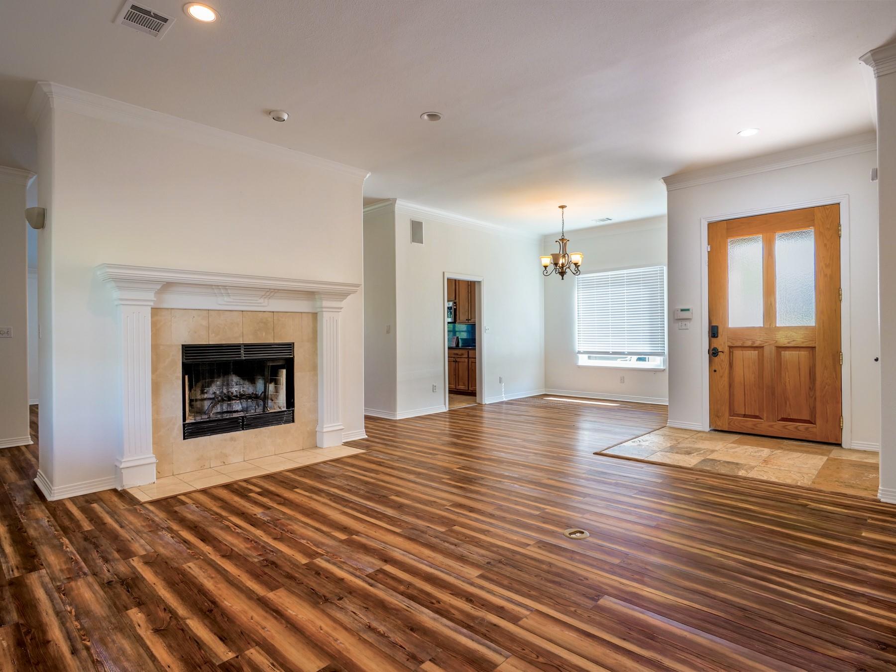 1237 Ridge Harbor Dr, Spicewood, TX 78669