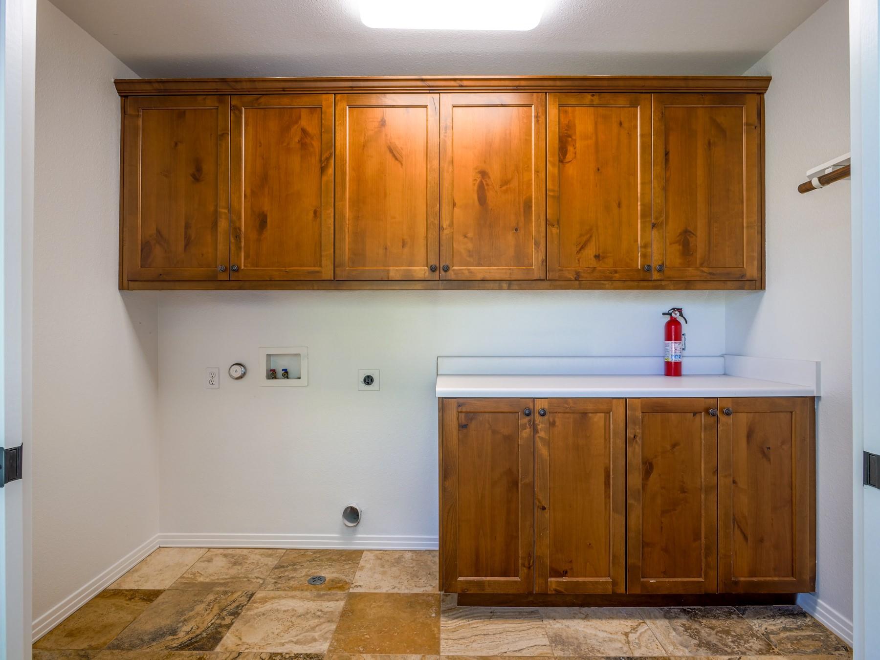 1237 Ridge Harbor Dr, Spicewood, TX 78669