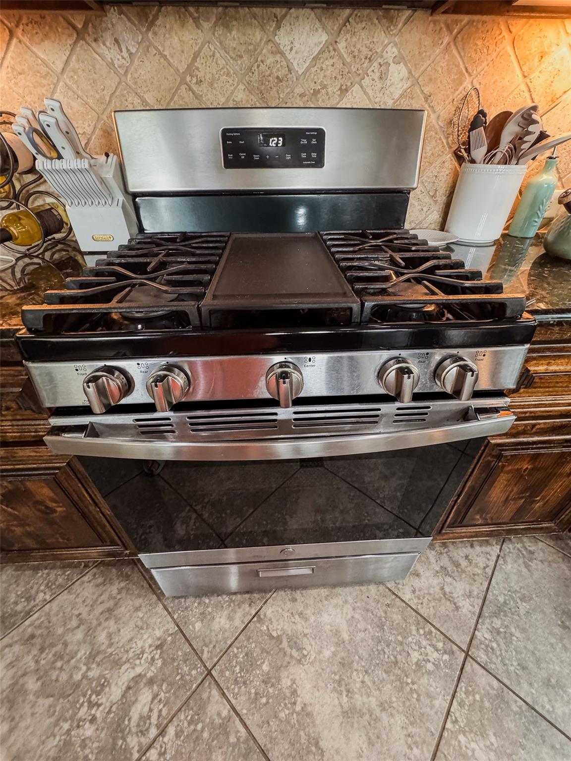 108 Yukon Cv, Hutto, TX 78634