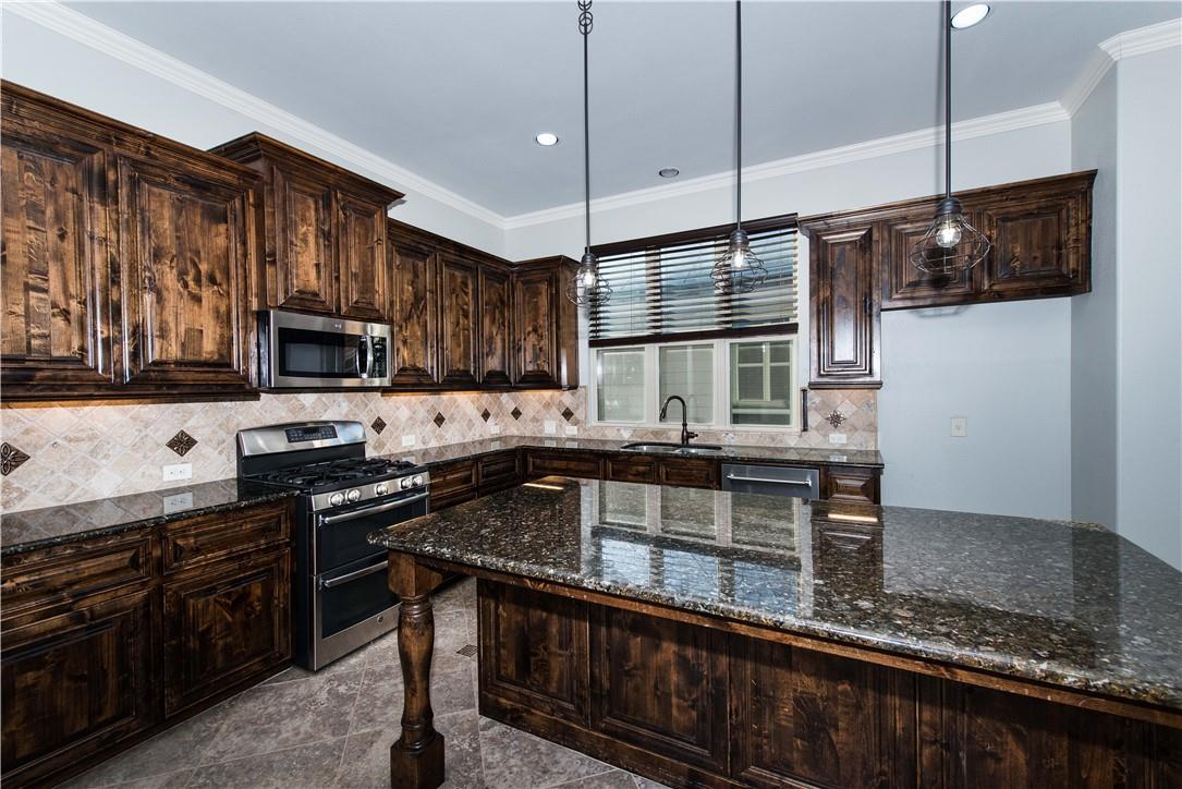 108 Yukon Cv, Hutto, TX 78634