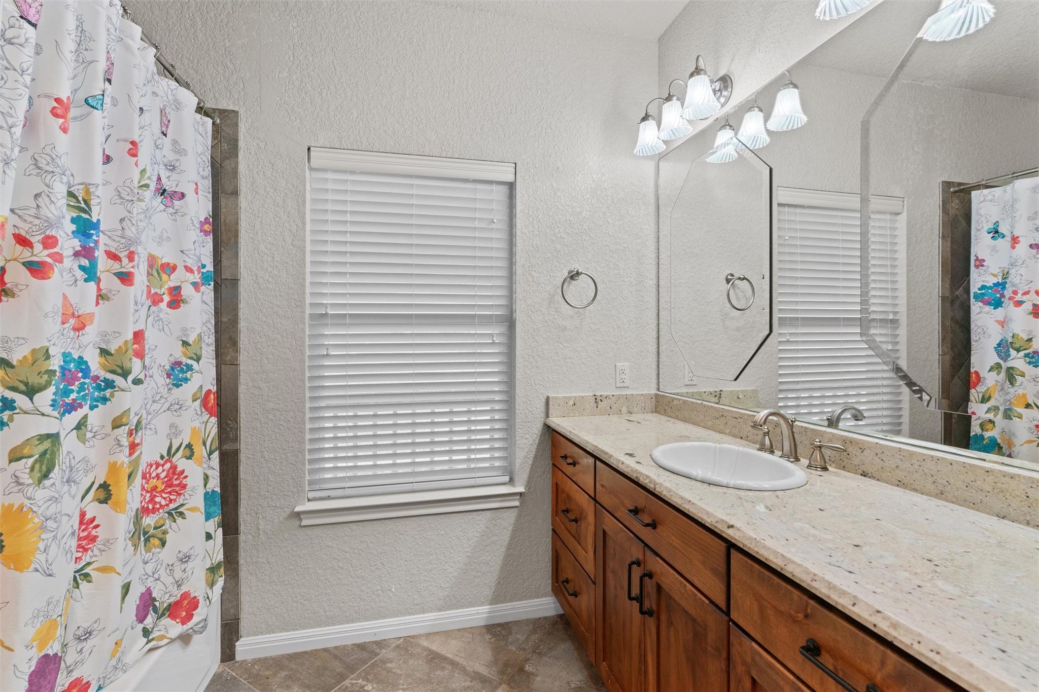 1167 County Road 427, Thrall, TX 76578