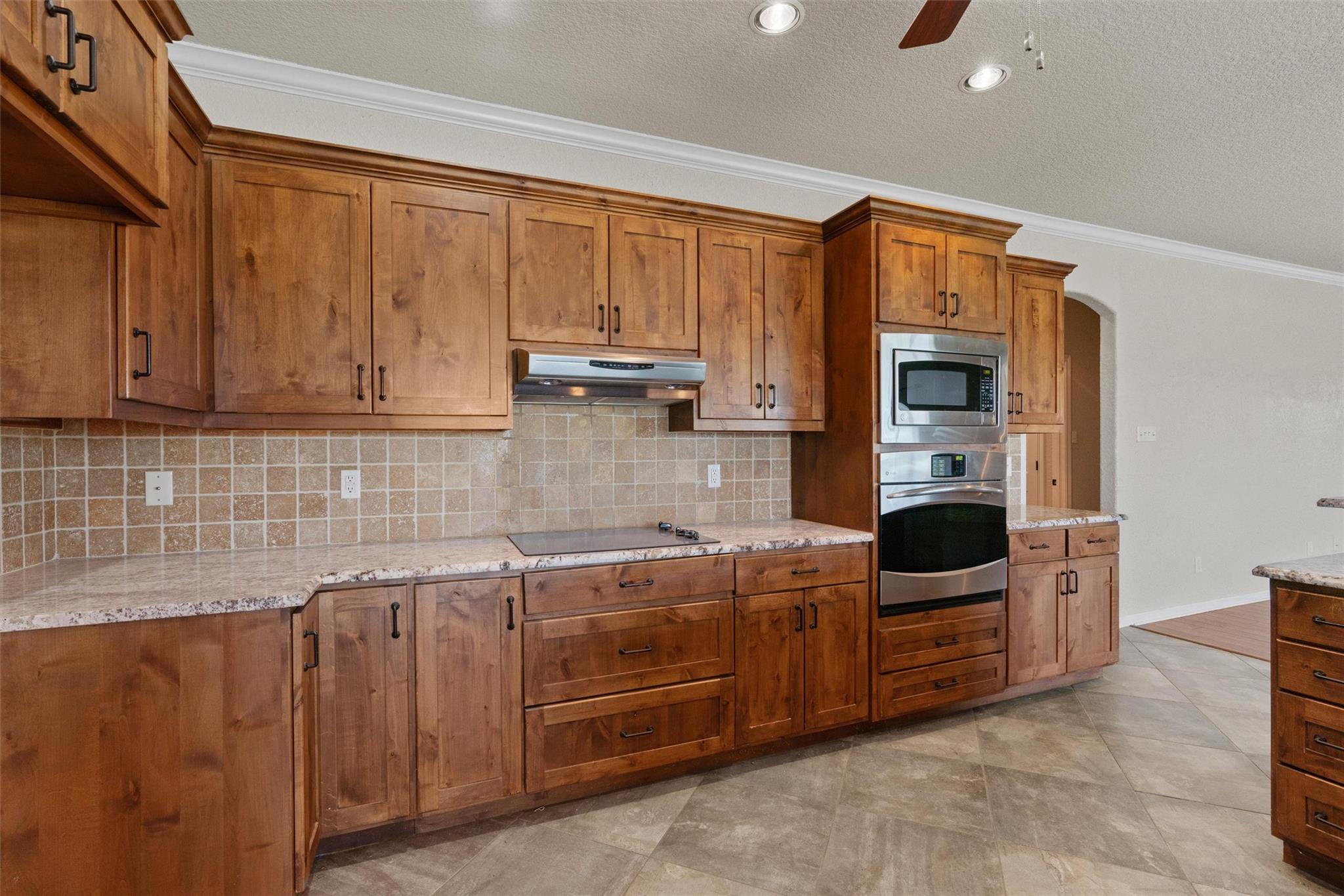 1167 County Road 427, Thrall, TX 76578