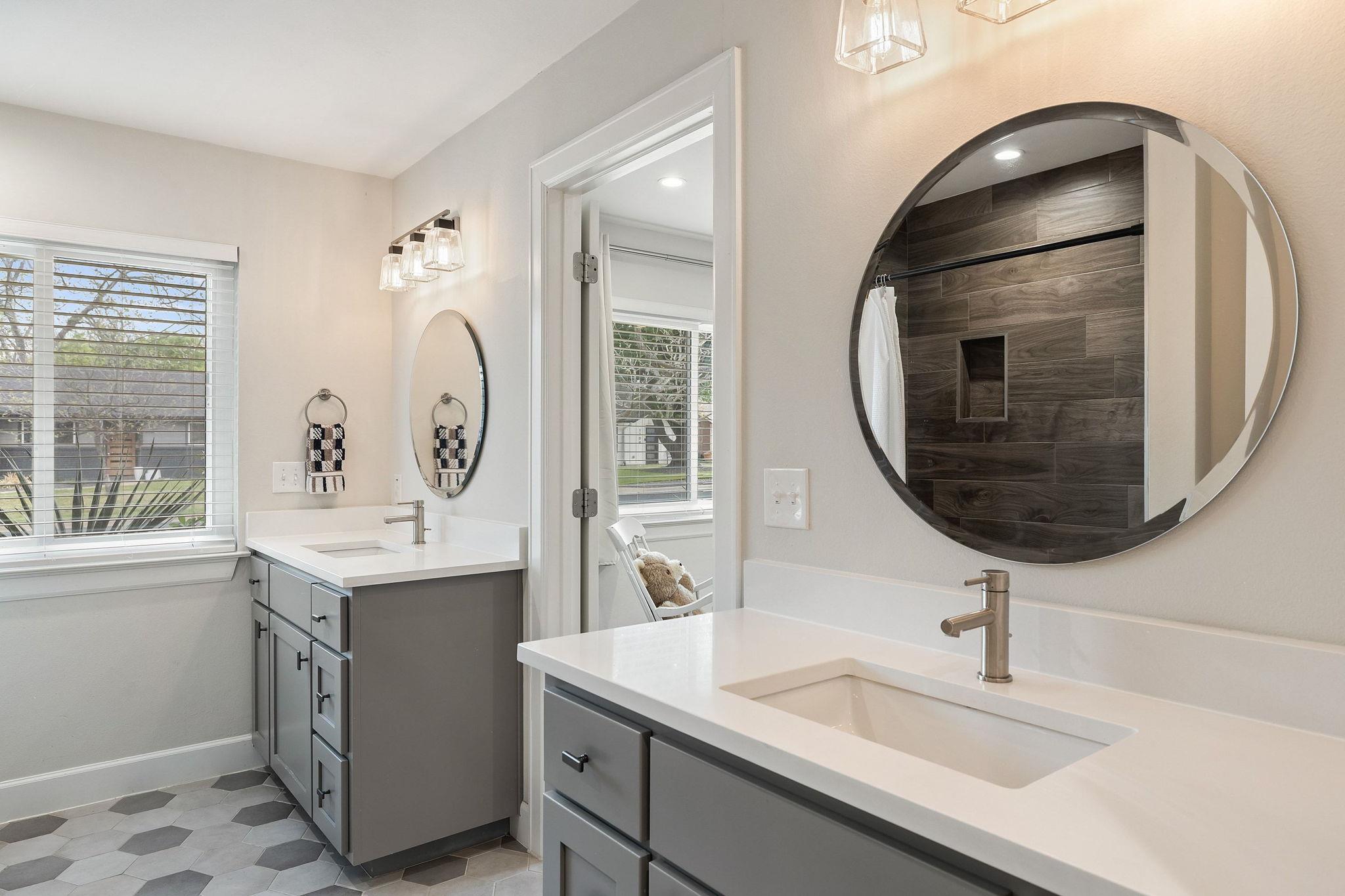 1711 Belford Dr, Austin, TX 78757