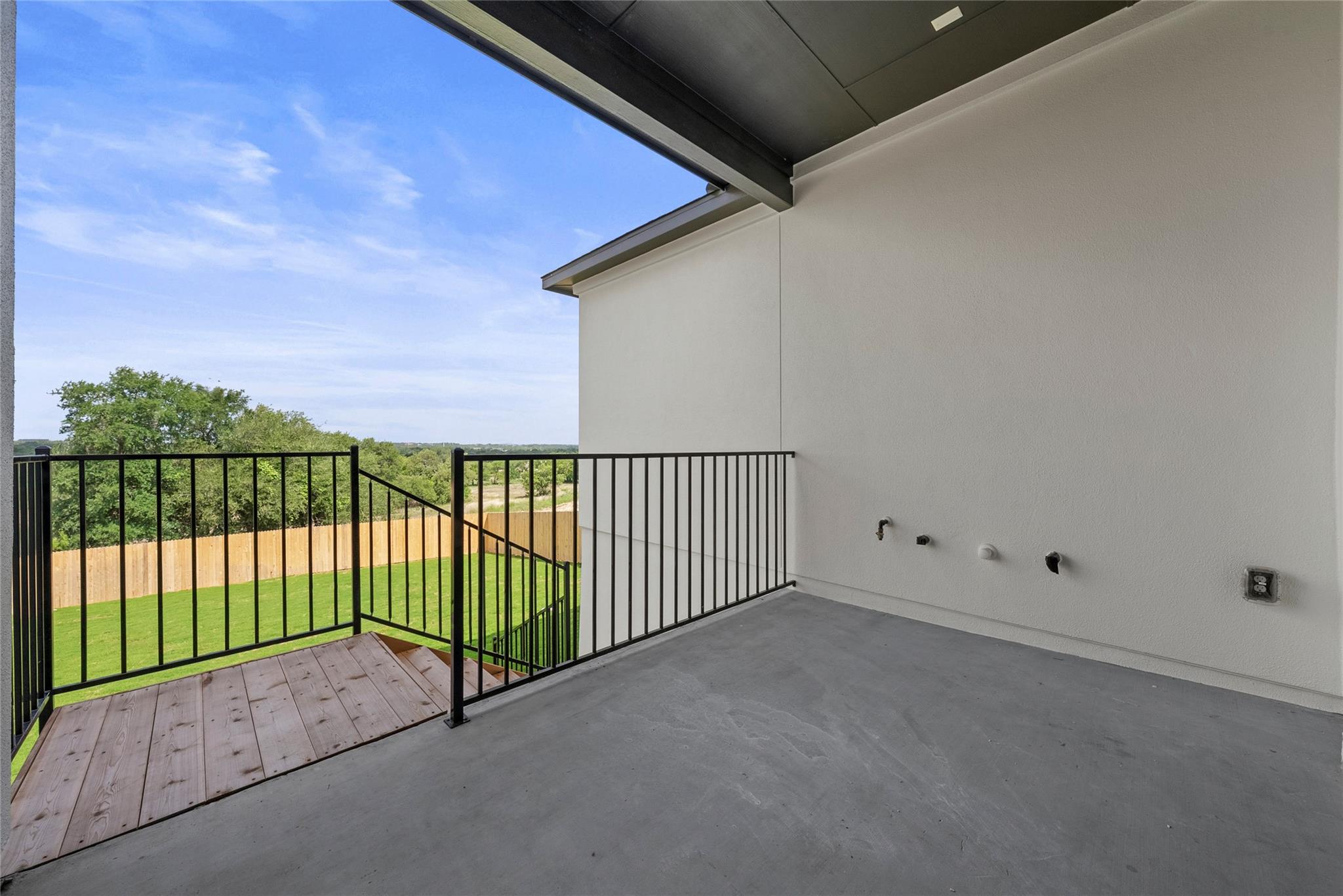 124 Ensberg Ln, Liberty Hill, TX 78642