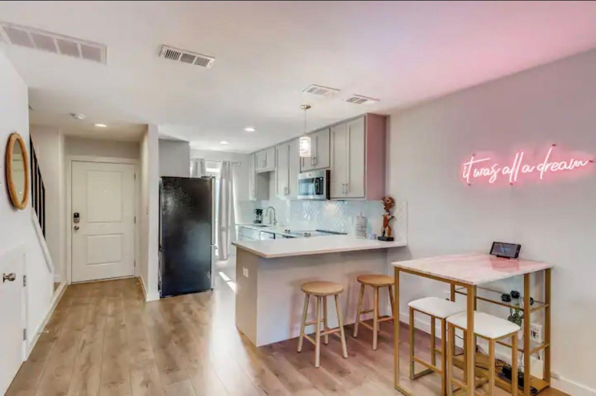 3810 Southway Dr # 102, Austin, TX 78704