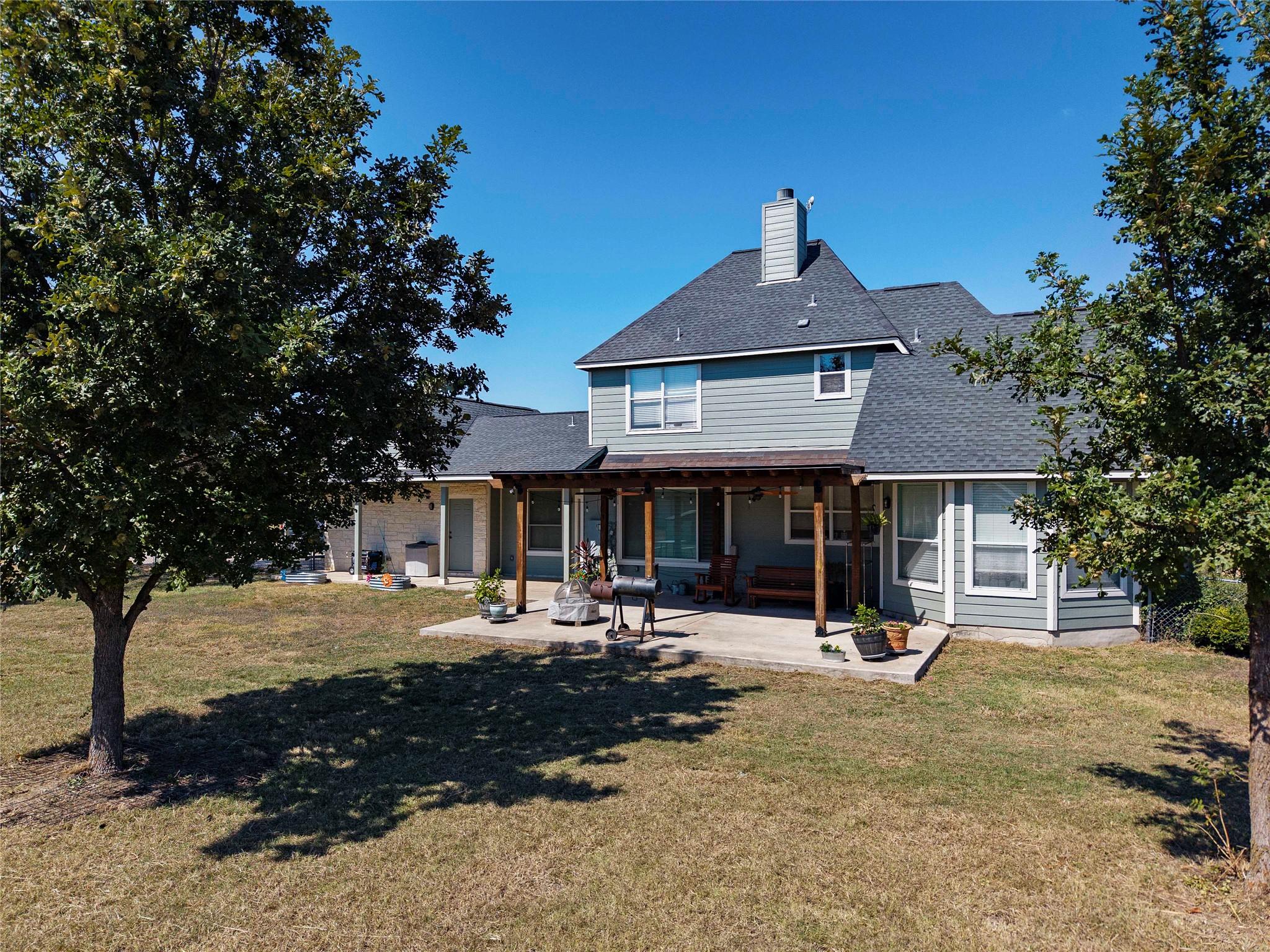 913 County Road 220, Florence, TX 76527