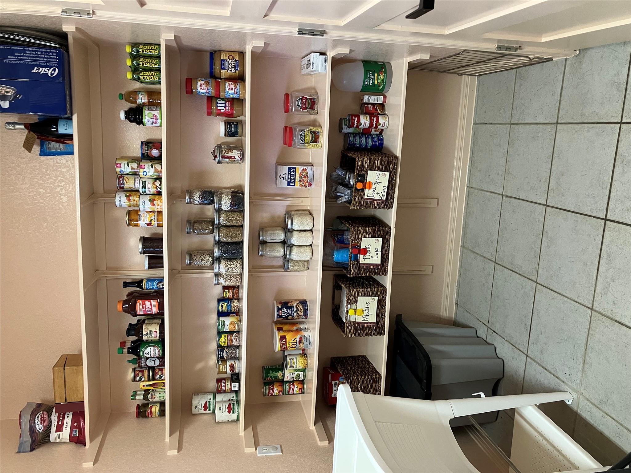 913 County Road 220, Florence, TX 76527