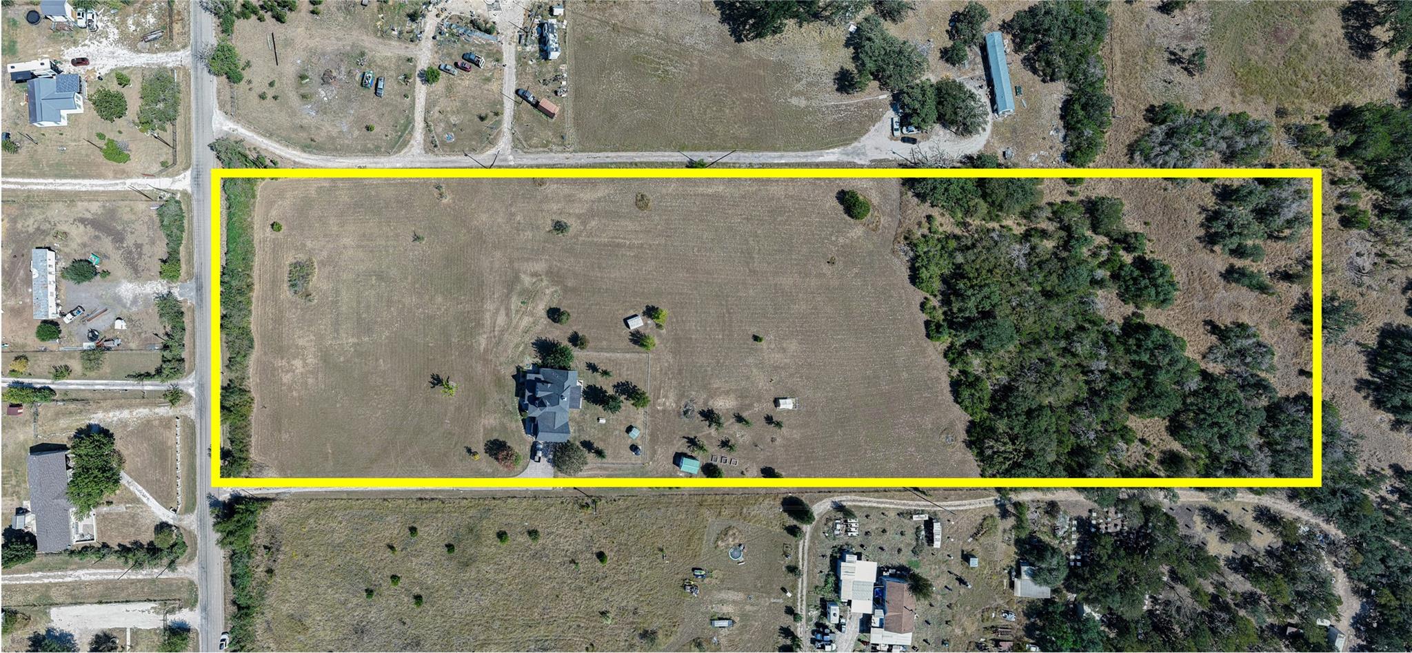 913 County Road 220, Florence, TX 76527