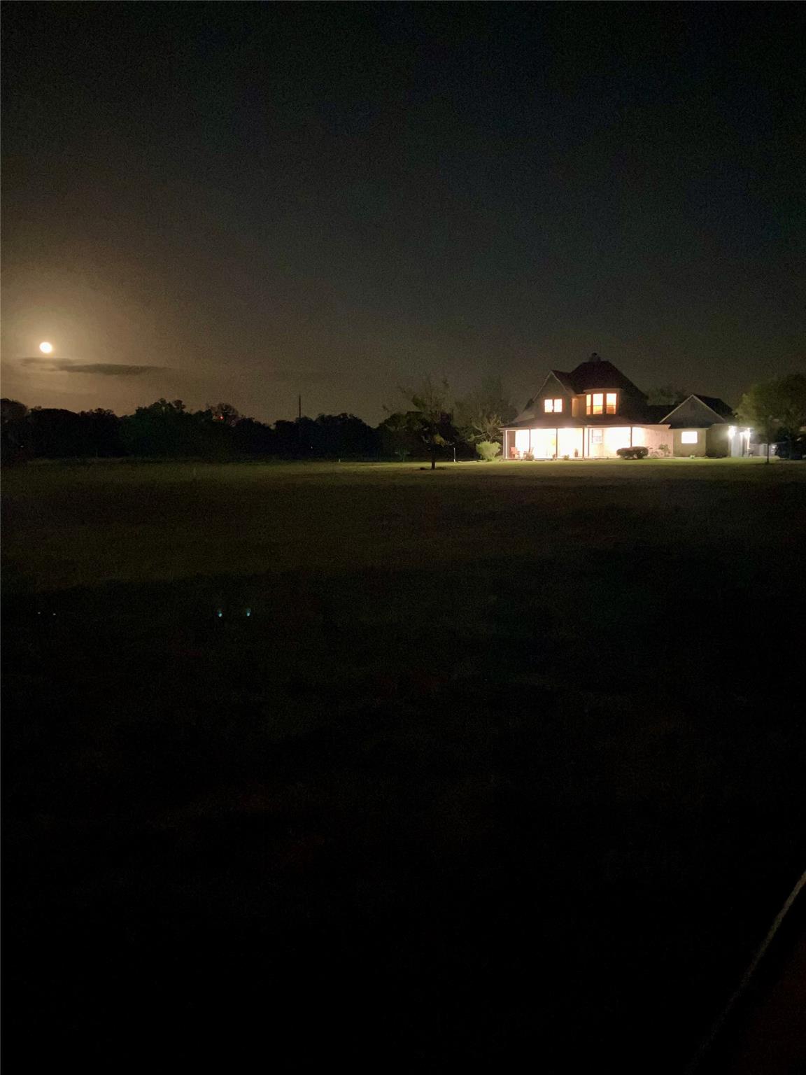 913 County Road 220, Florence, TX 76527