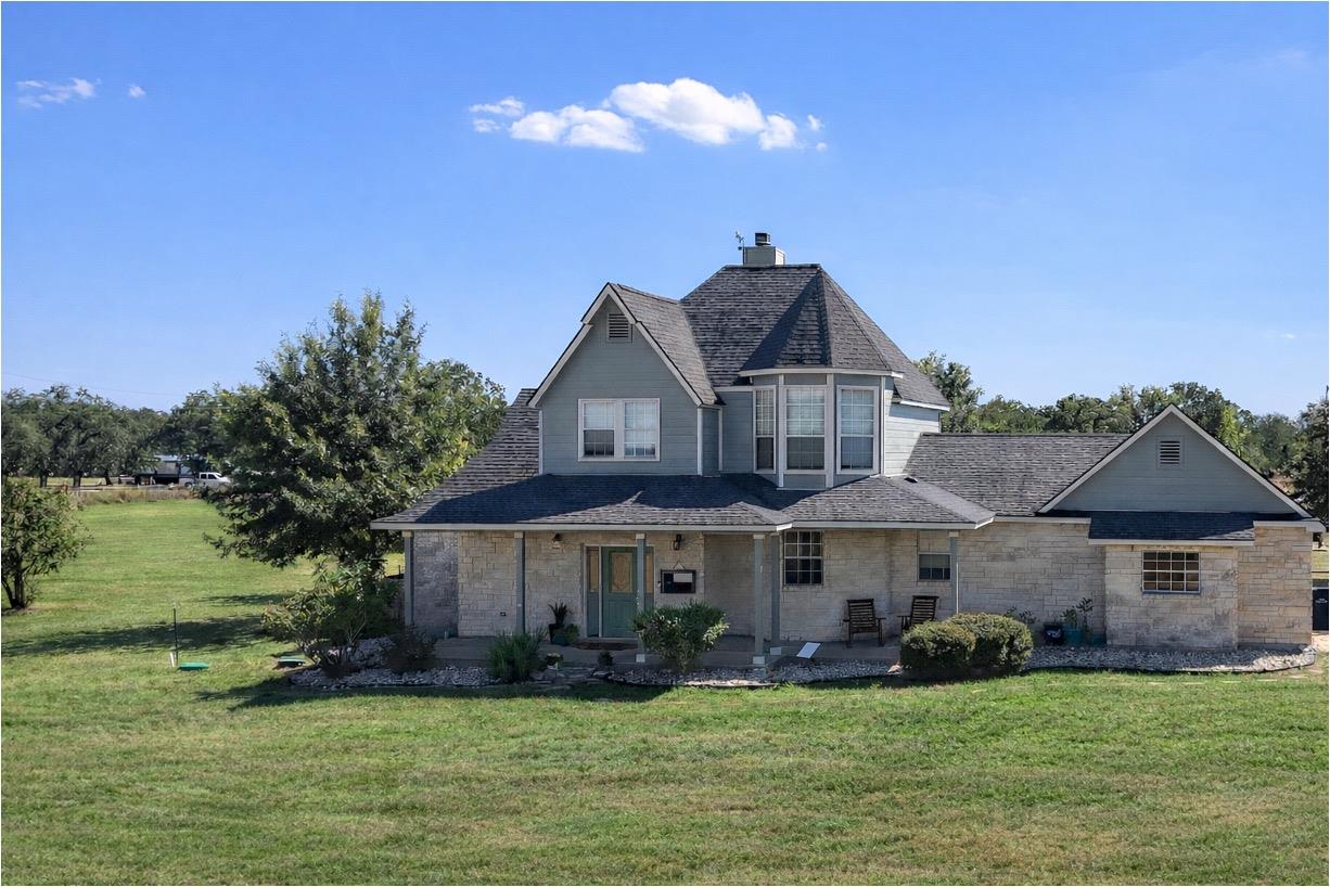 913 County Road 220, Florence, TX 76527