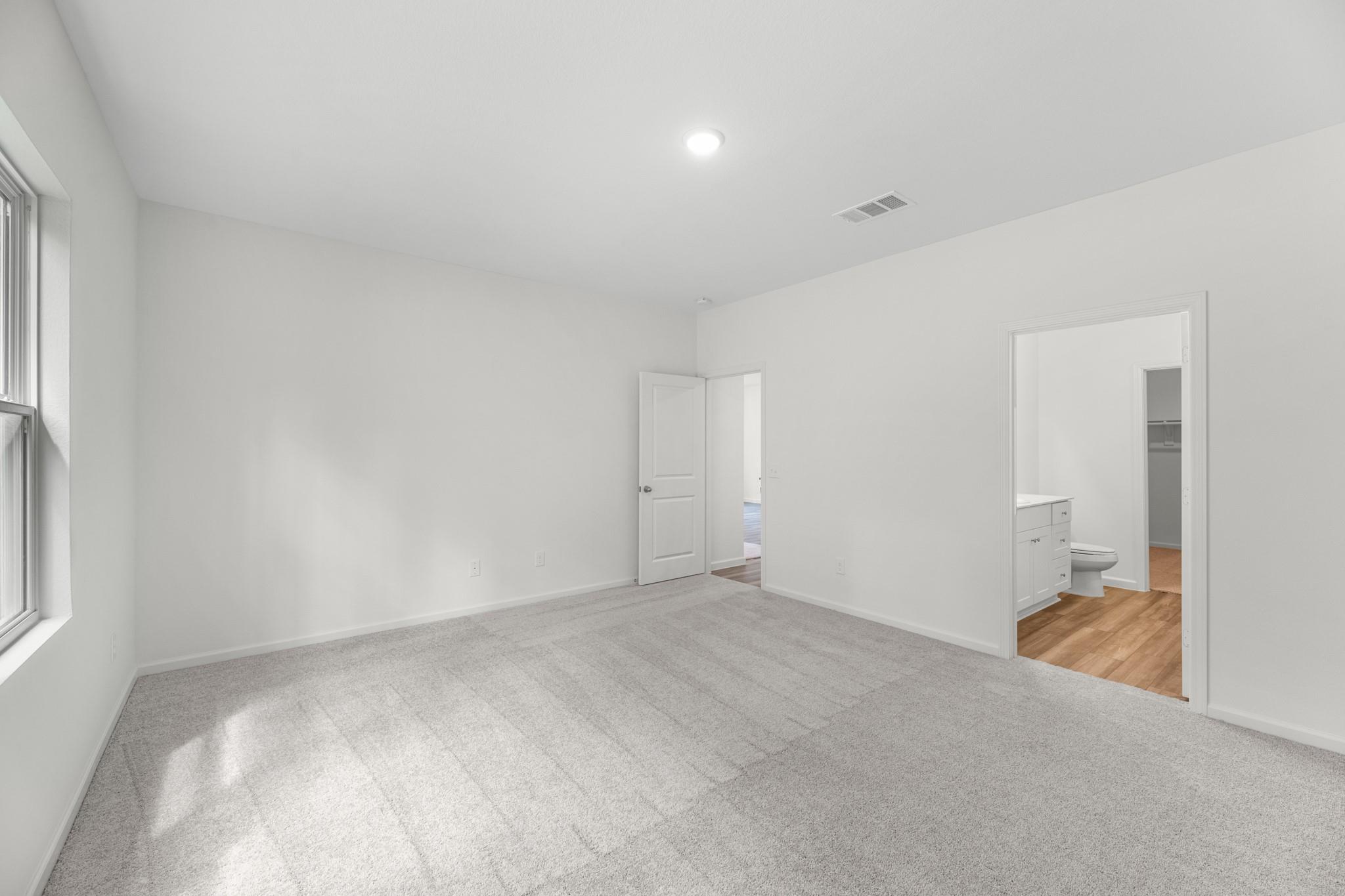 600 Sunlight Lake Blvd, Hutto, TX 78634