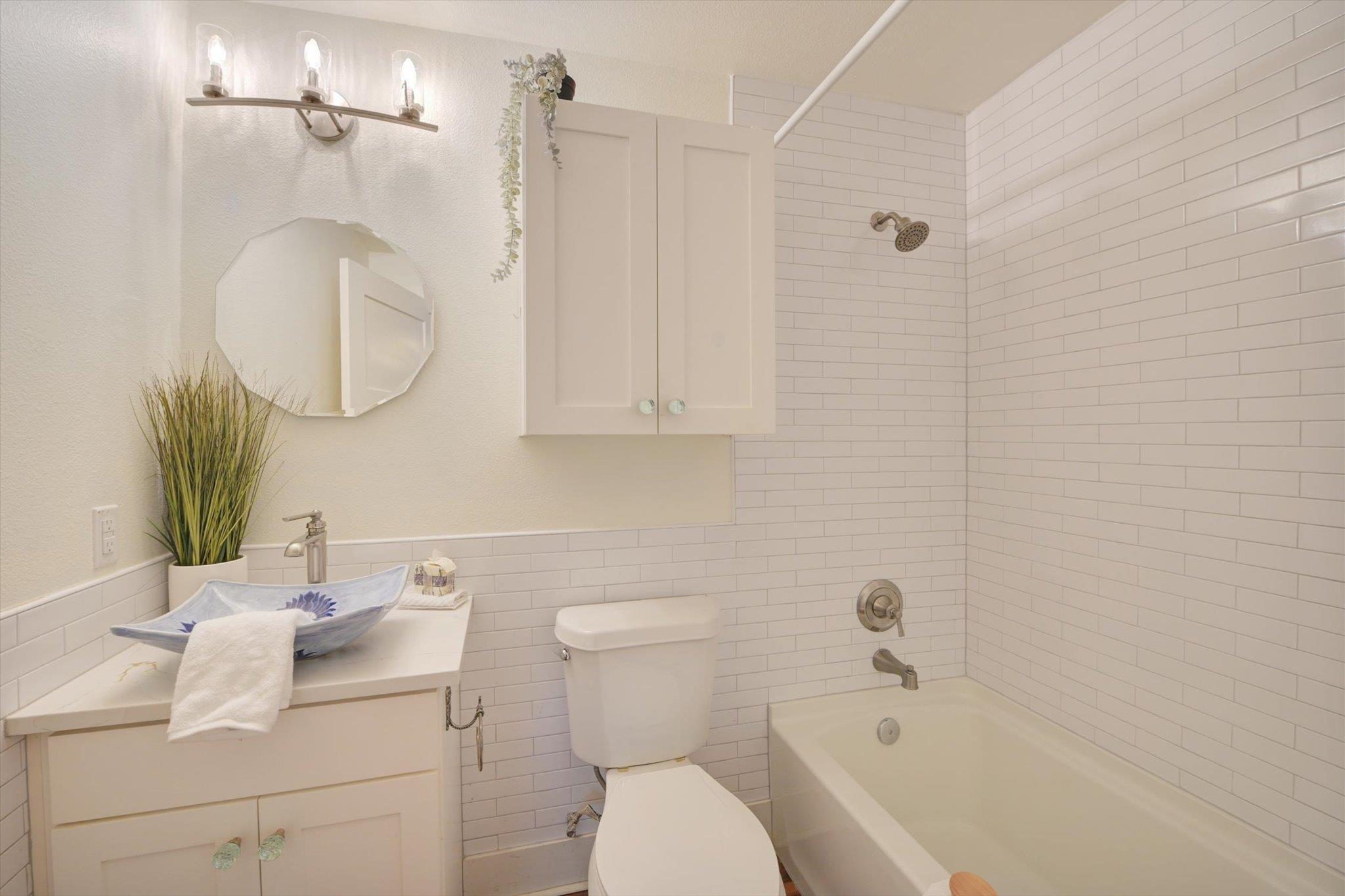 5704 Gloucester Ln # B, Austin, TX 78723