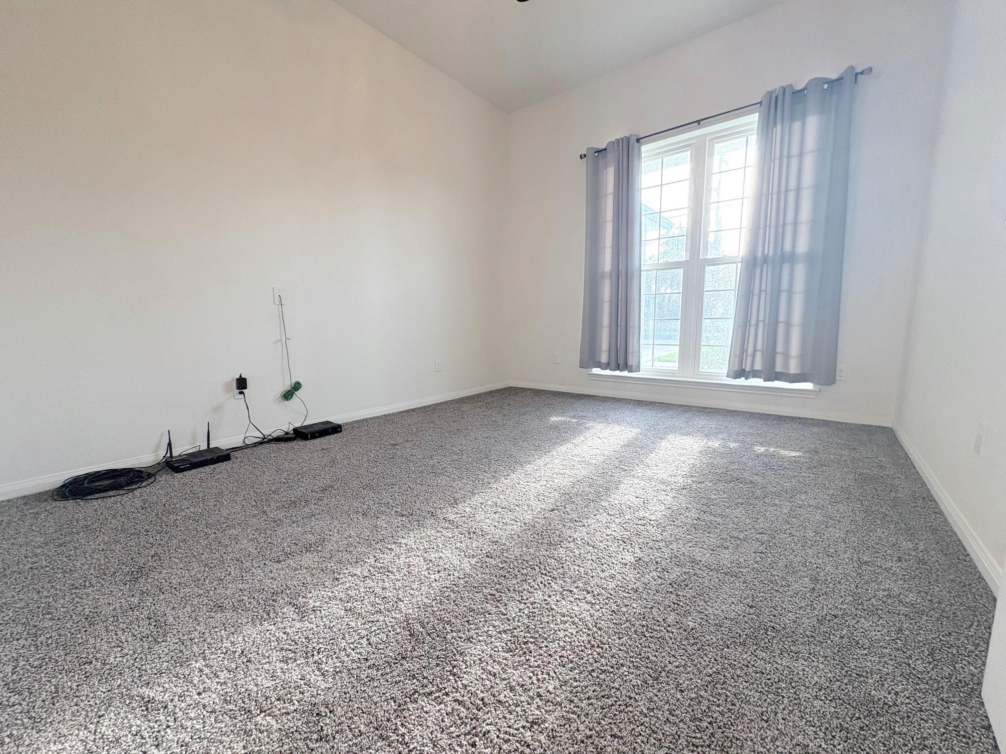 313 S 6th St St, Kenedy, TX 78119