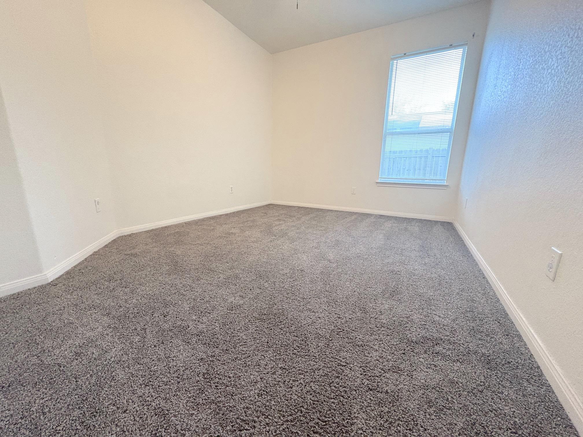 313 S 6th St St, Kenedy, TX 78119