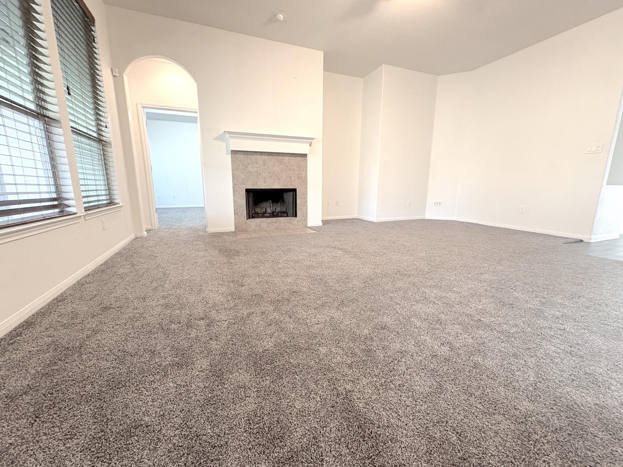 313 S 6th St St, Kenedy, TX 78119