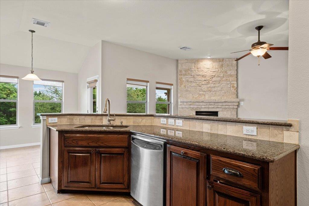22324 Rock Wren Rd, Spicewood, TX 78669