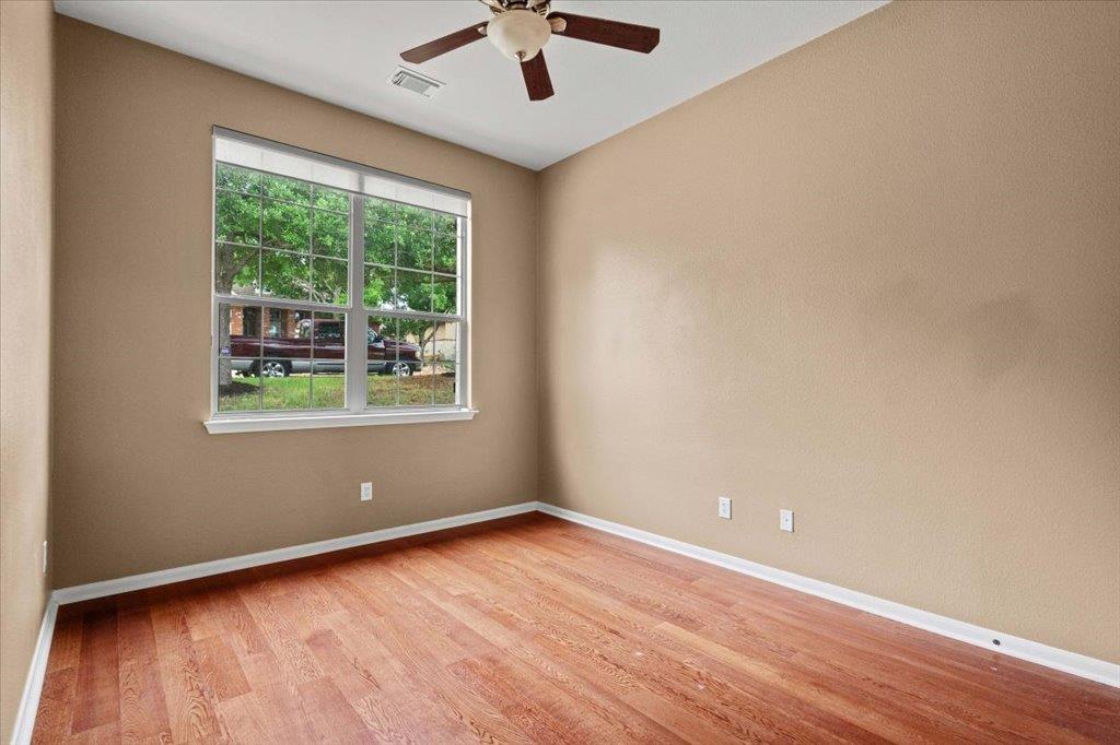 22324 Rock Wren Rd, Spicewood, TX 78669