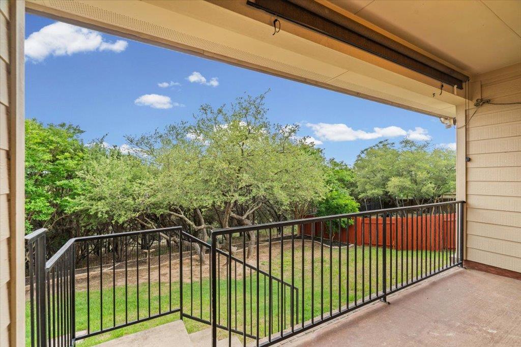 22324 Rock Wren Rd, Spicewood, TX 78669