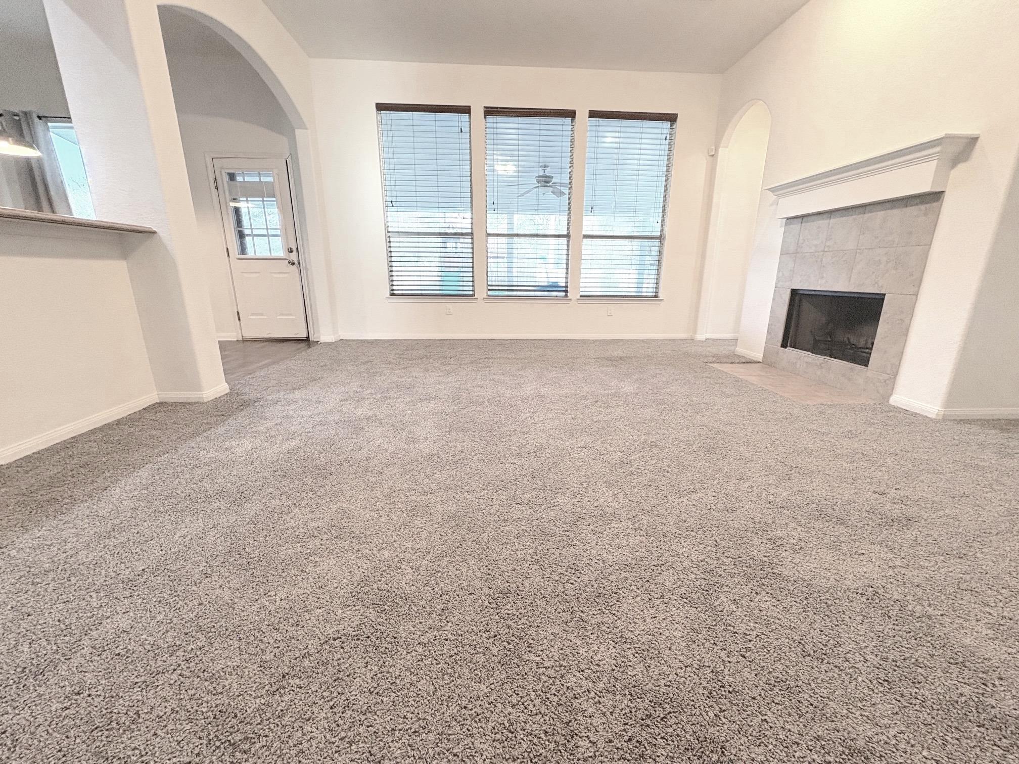 313 S 6th St St, Kenedy, TX 78119